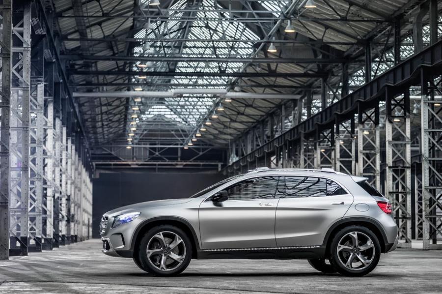  Mercedes-Benz GLA Concept 2013 года  (фото 37 из 42)